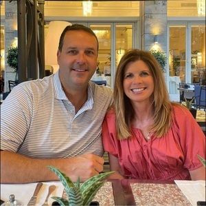 Meet your Posher, Debbie